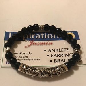 Unisex beaded bracelet. $15